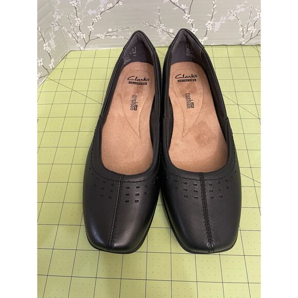 Clarks Haydn Ballet Slip On Flats 8.5m Women’s Black Square Toe Soft Cushion - Picture 1 of 8